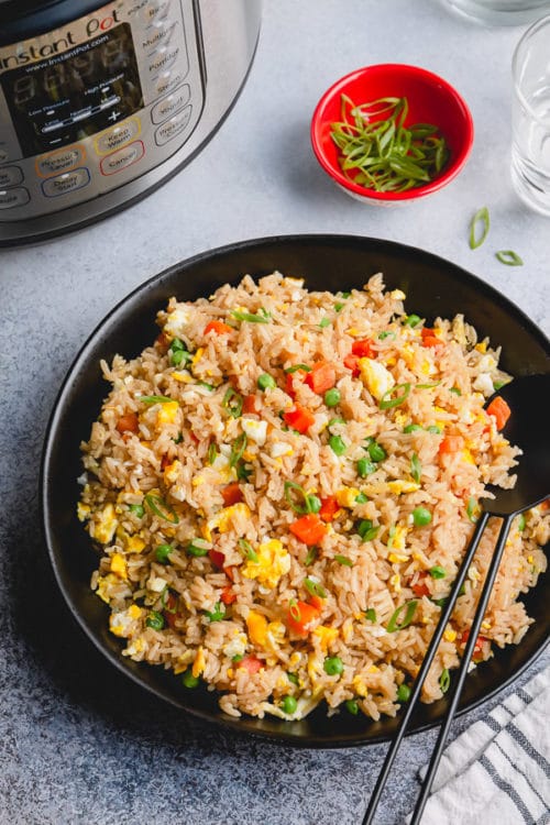 Let's make amazing Instant Pot fried rice comes together in less than 25 minutes! And no leftover rice is required. Learn my tips from my recipe testing! #InstantPotfriedrice #friedrice #instantpotrecipe
