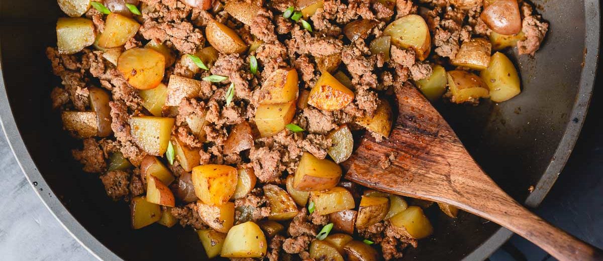 This 30-minute ground beef potato hash is a quick & easy, yet super flavorful breakfast for dinner recipe!